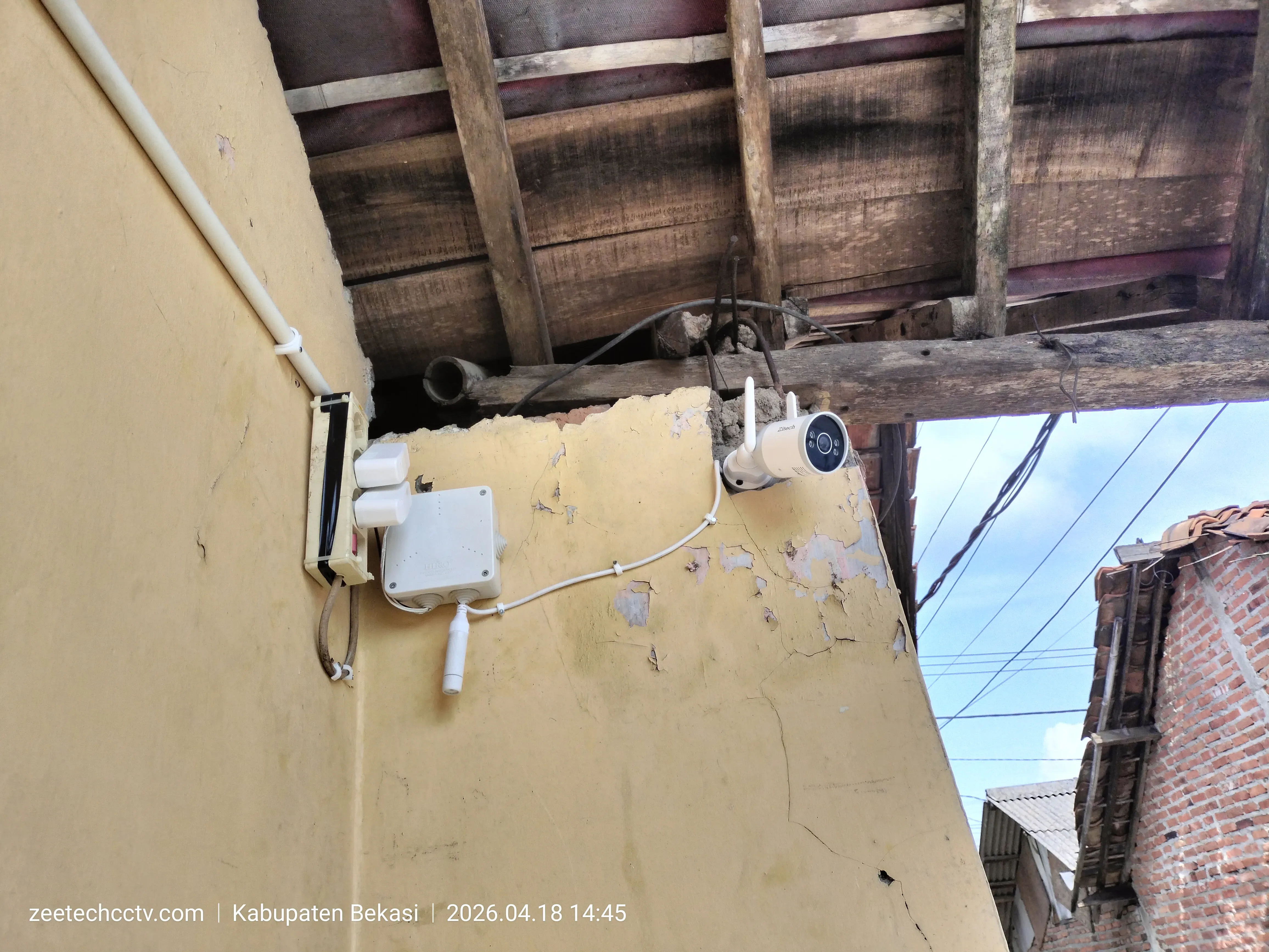 CCTV Tiandy terpasang di luar gedung Kabupaten Purwakarta